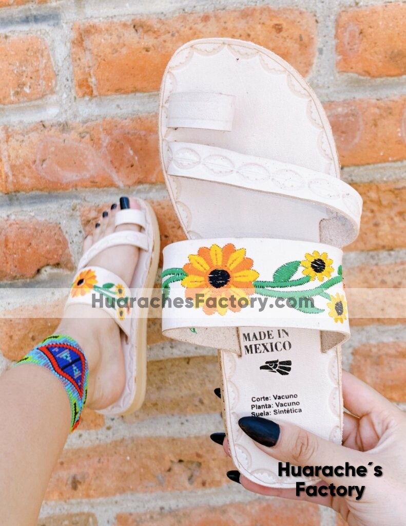 zj00685 Sandalias Artesanales Color Blanco Con Bordado De Piso Mujer De Piel Sahuayo Michoacan mayoreo fabricante de calzado zapatos taller maquilador (2)