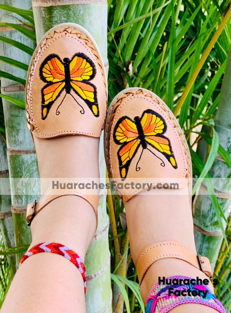 zj00691 Huaraches Artesanales Color Beige Con Bordado De Piso Mujer De Piel Sahuayo Michoacan mayoreo fabricante de calzado zapatos taller maquilador (1)