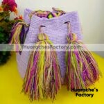 bj00095 Bolsa tejida a mano con pompones lila mayoreo fabricante proveedor taller maquilador (1)