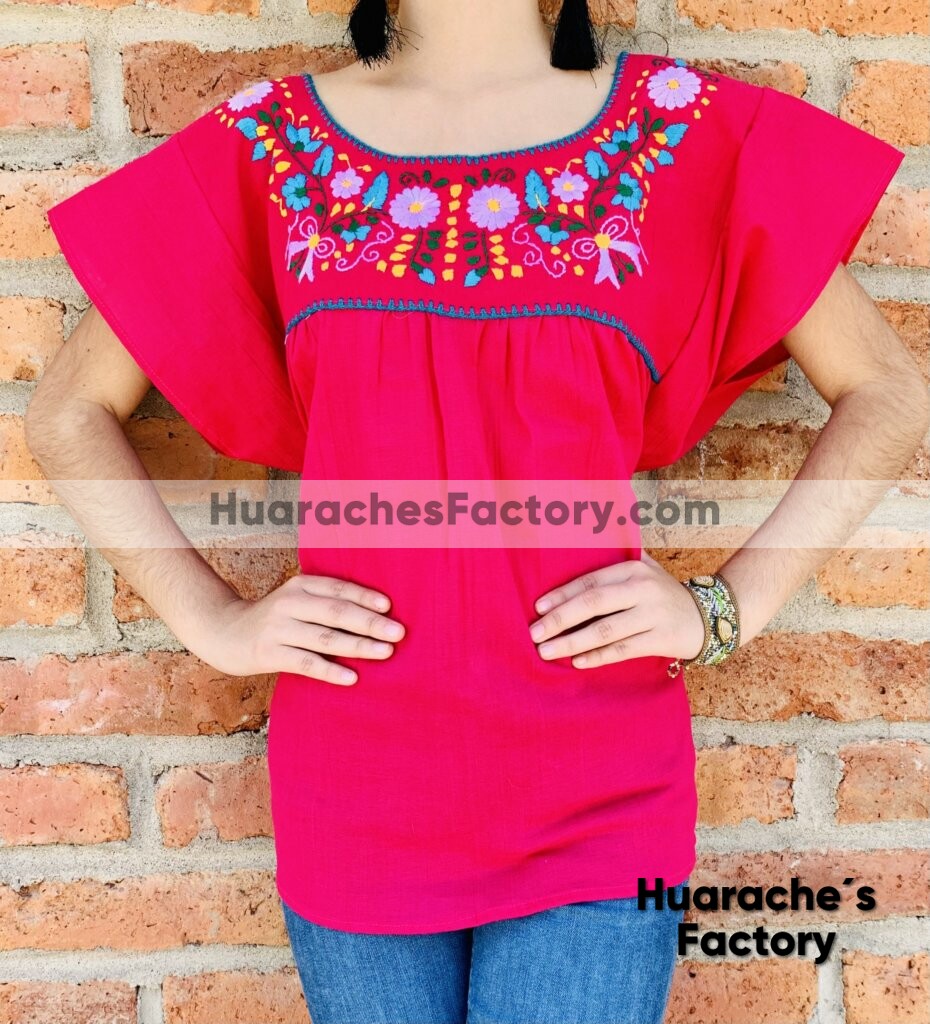 rj00565 Blusa de manta color rosa bordada con diseño de flores abierto  espalda artesanal mexicano para mujer hecho en Chiapas mayoreo fabrica -  Huarache´s Factory