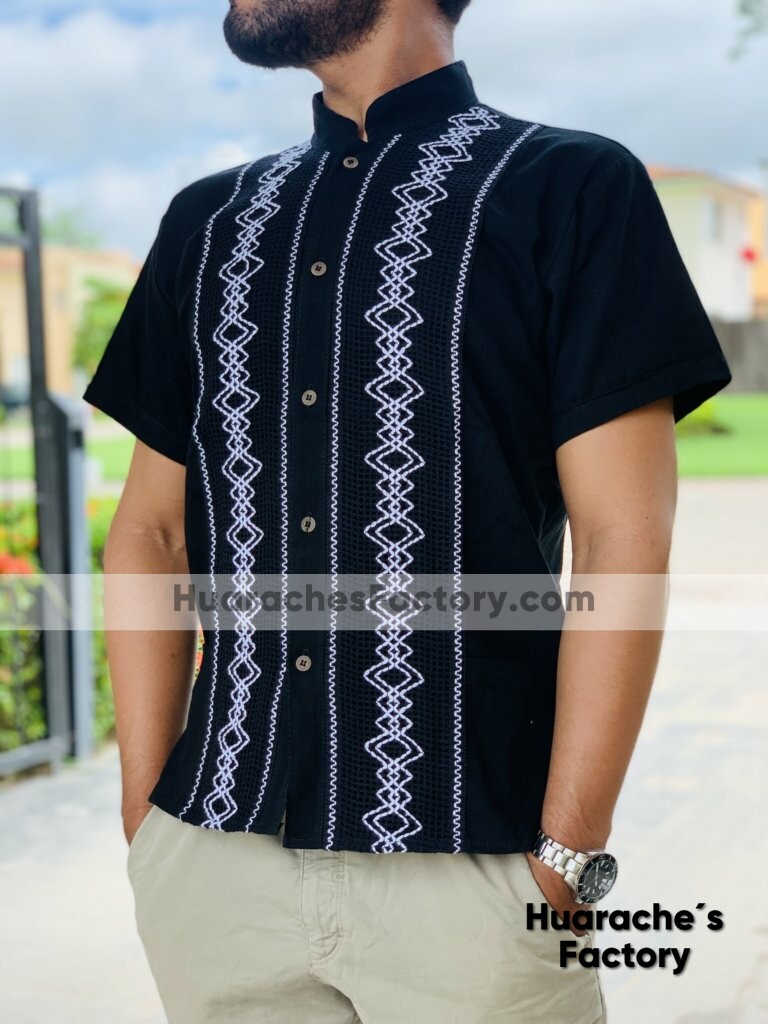 rj00631 Camisa guayabera de manta color negro artesanal mexicano para  hombre hecho en Chiapas mayoreo fabrica - Huarache´s Factory