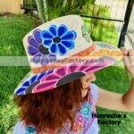 aj00182beige Lote de 3 piezas sombrero pintado a mano artesanal con diseño de flores de colores mexicano hecho en Guerrero mayoreo fabrica