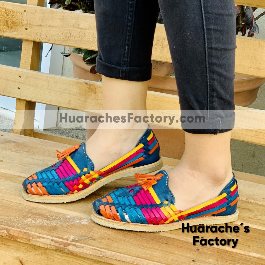 zj00028 Huaraches Artesanales Color Azul Con Tejido Multicolor y Mota De Piso Mujer De Piel Sahuayo Michoacan mayoreo fabricante de calzado zapatos taller maquilador(2)